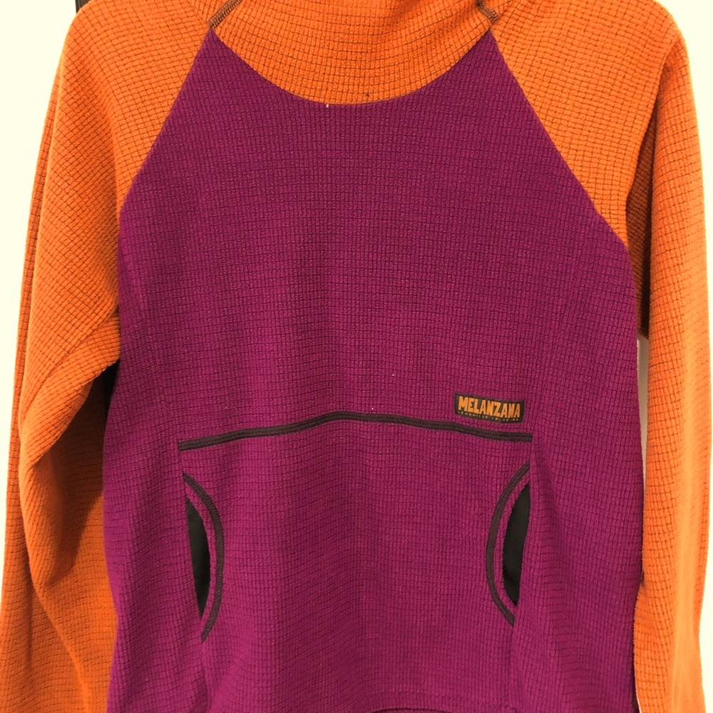 Two-tone Melanzana